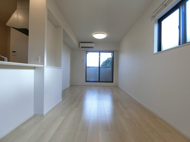ミモザハウス　１号館の居間・リビング