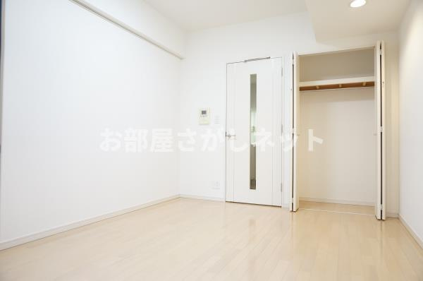 ＫＤＸレジデンス西新宿【おとり物件なし】#学生・社会人にオススメ！初期費用分割払いOK！の居間・リビング