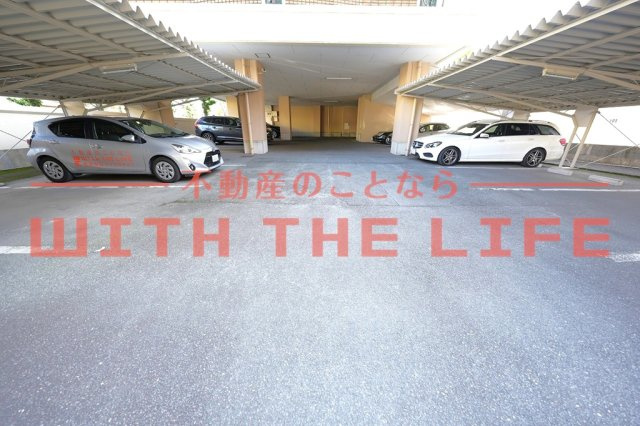 グラン櫛原【キャッシュバック対象物件】の駐車場|駐車場です