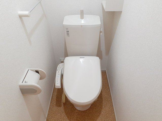 ベッラ・ヴィスタⅢＡのトイレ|落ち着いたトイレです