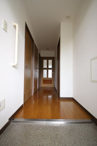 【玄関】 | ウエストインヒルズ