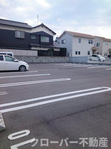サンハイム今津Ｂの駐車場