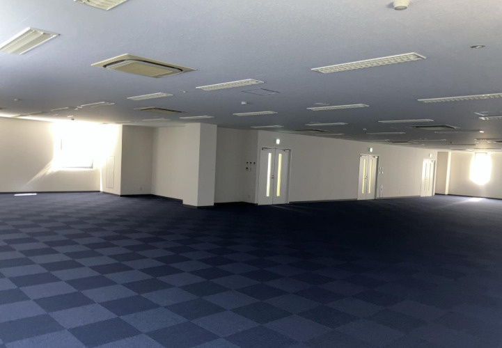 彦根駅前西口ビルの内装