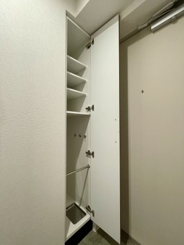 ファーストフィオーレあびこの玄関