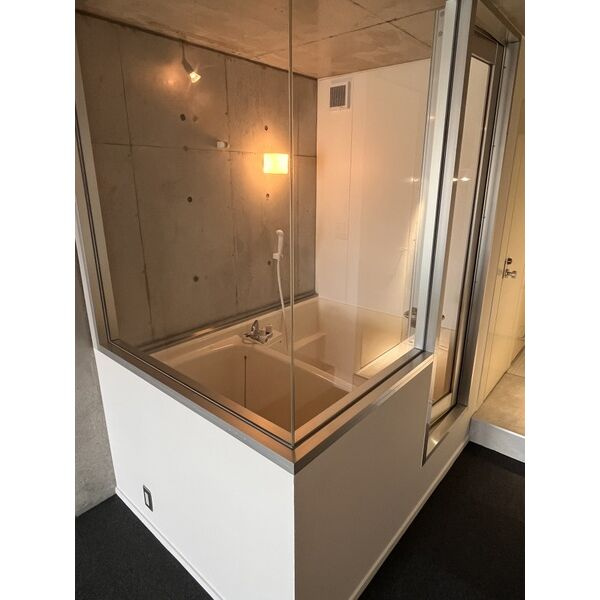 クレイタスパークIV　名古屋市賃貸　仲介手数料無料の浴室