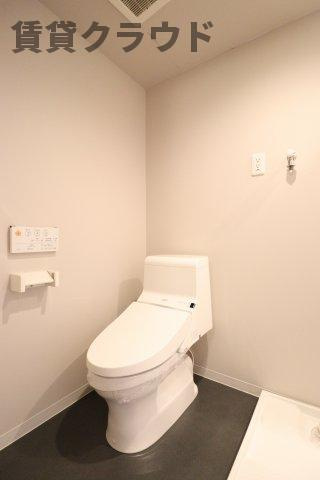 ドメーヌ・アンのトイレ|落ち着いた色調のトイレです