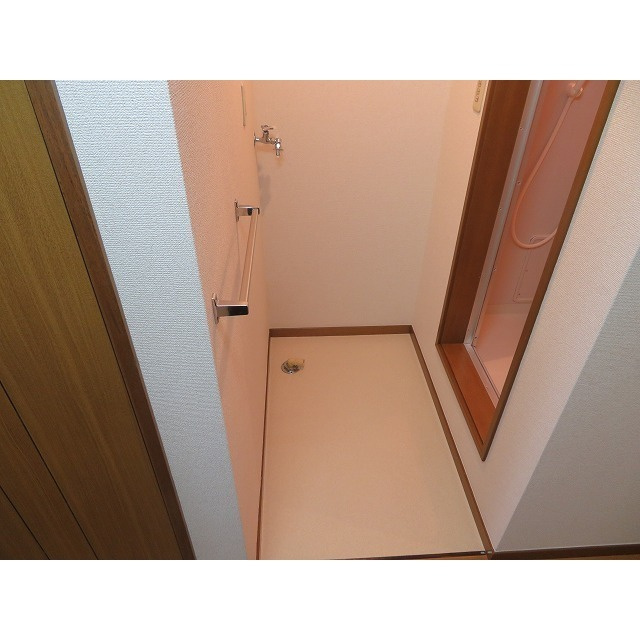 ハイツ・サンのその他|室内洗濯機置き場