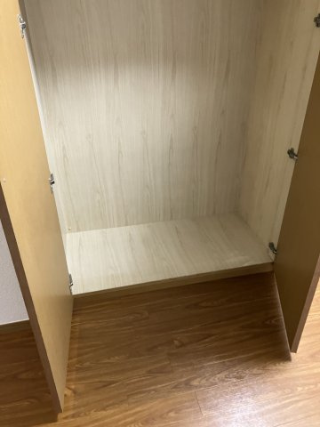 ロイヤルパレス目黒の居間・リビング|こちらの居間で趣味の時間をお楽しみください
