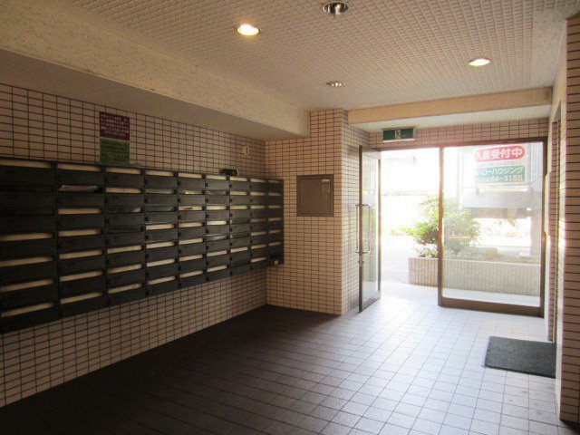 【エントランス】 | ロジュマン泉佐野