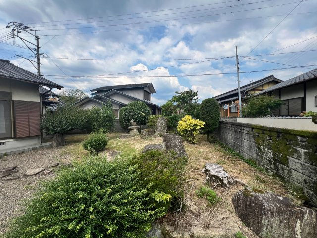 朝倉市古毛　7DKの庭