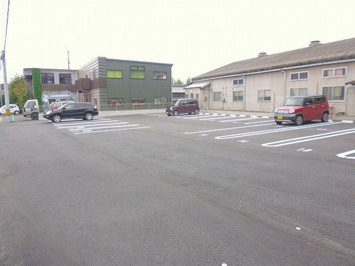 ボナール下硯川の駐車場