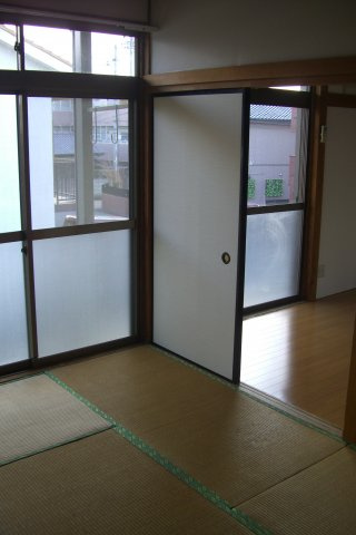 コーポ戸井田の和室|和室があれば客間としても活用できます