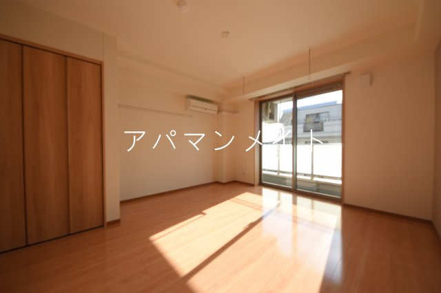 【寝室】 | フローラ東戸塚 | 戸塚周辺ならアパマンメイトへＬｅｔｓ Ｇｏ ！