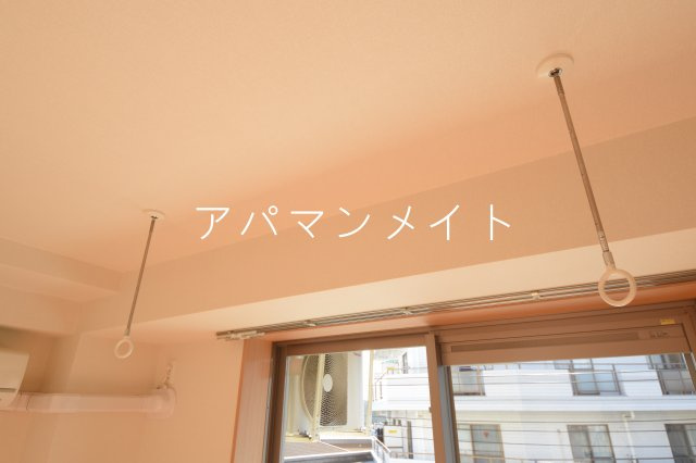 【設備】 | フローラ東戸塚 | 室内物干しです！