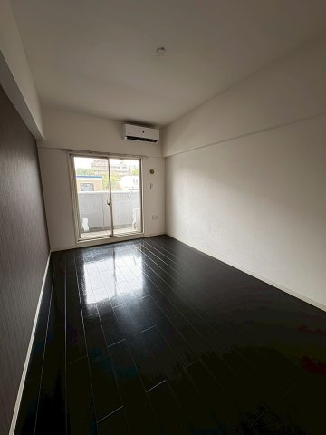 福岡市東区東浜１丁目の賃貸マンションの居間・リビング