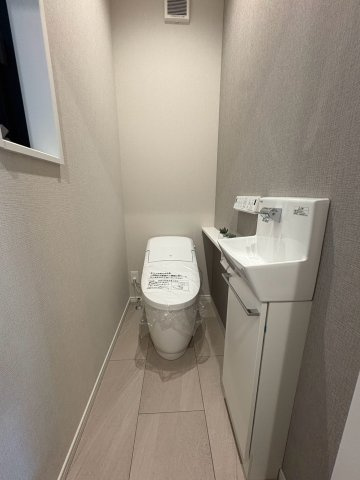 垂水区桃山台3丁目　新築戸建て　１号地のトイレ|シンプルで使いやすいトイレです
