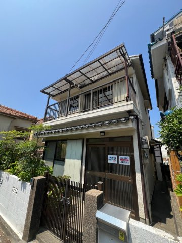 歌敷山2丁目貸家の外観