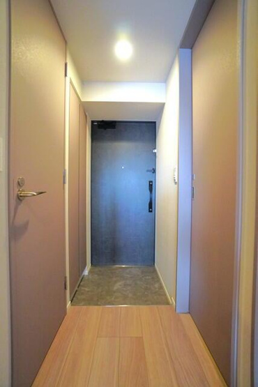 【玄関】 | ※写真は同タイプ住戸です。