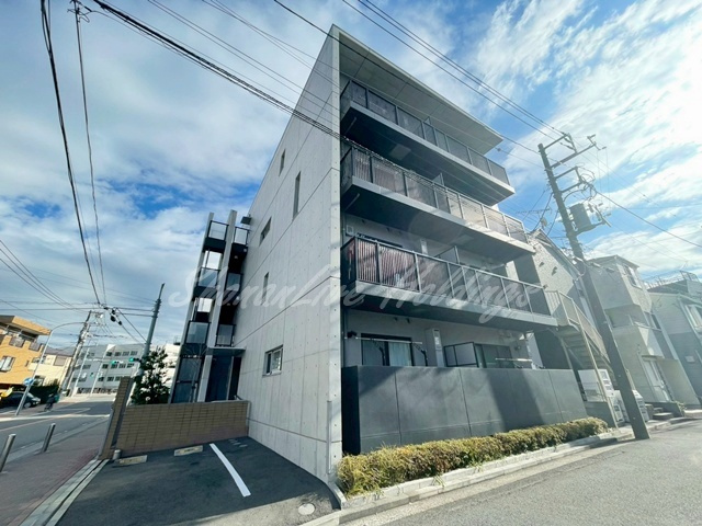 クレサール横中の外観
