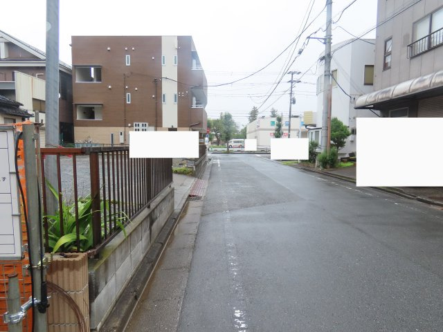 坂戸市関間新築戸建の前面道路含む現地写真