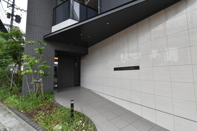 パークアクシス名古屋山王橋のエントランス|毎日通るエントランスはこのようになっています
