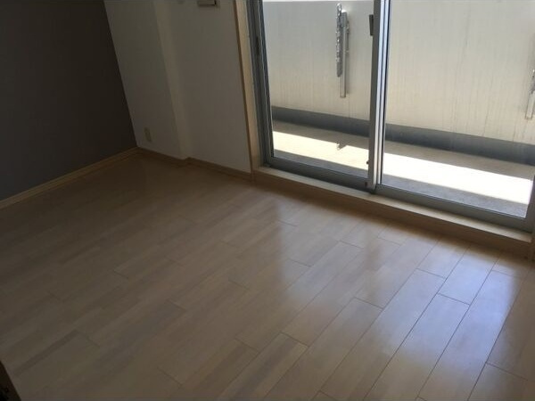 レジディア高岳のバルコニー