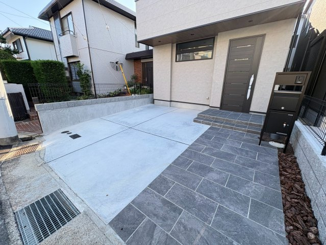 垂水区桃山台3丁目　新築戸建て　2号地の駐車場|駐車スペースもあります