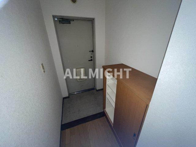 川崎市多摩区登戸の賃貸マンションの玄関|★お部屋探しはオールマイト不動産までご相談下さい♪【044-543-9135】