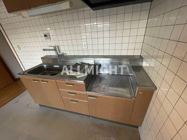 川崎市多摩区登戸の賃貸マンションのキッチン|★お部屋探しはオールマイト不動産までご相談下さい♪【044-543-9135】
