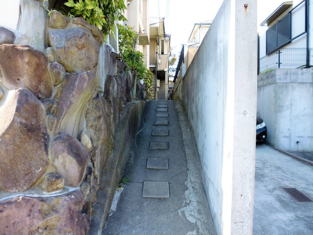 シャルル太寺の外観