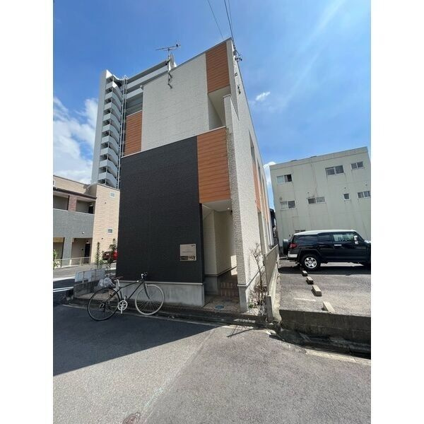 PASIONES 1　名古屋市賃貸　仲介手数料無料のエントランス