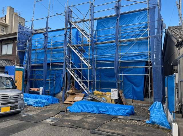 尼崎市西難波町　第2期　新築一戸建ての外観|現在の進捗状況です！順調に作業進行中、完成が待ち遠しいです！詳細の間取り等、お気軽にお問い合わせください！