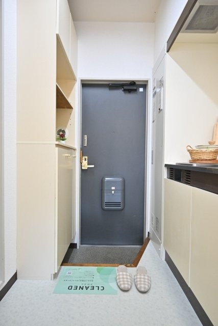 メゾン大野Ⅲの玄関|※家具・小物はイメージです