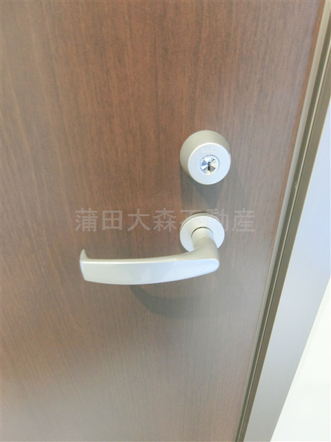 メゾンドアルグの玄関