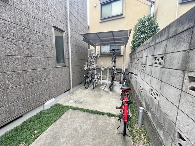 グレイス柿の木坂のその他|★屋根付き駐輪場★