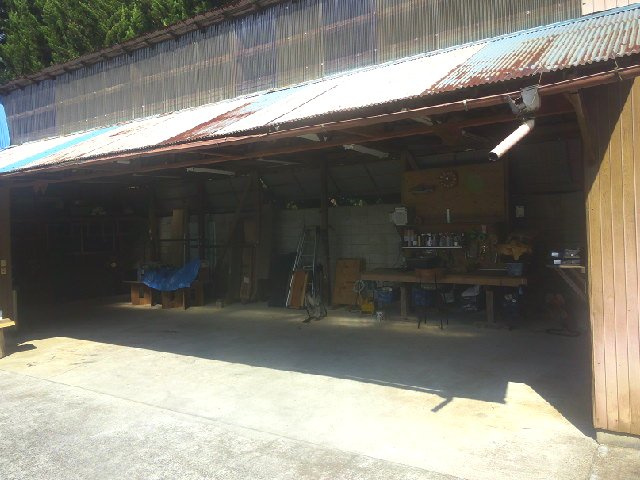 千葉市若葉区多部田町の倉庫