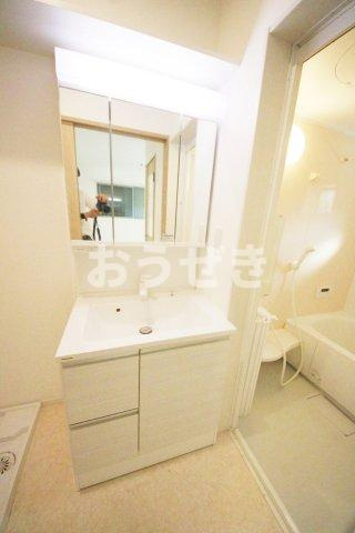パステルコートの独立洗面台|※同仕様参考写真