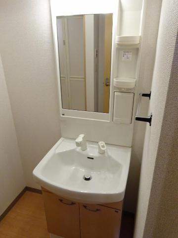 メゾンひばりヶ丘壱番館の洗面所|洗髪洗面化粧台