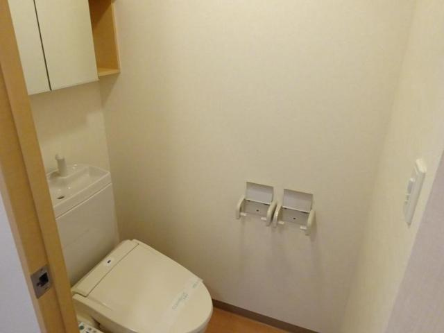 メゾンひばりヶ丘壱番館のトイレ|シャワー付トイレ