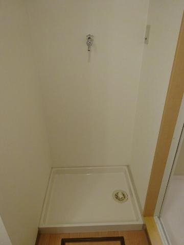 メゾンひばりヶ丘壱番館のその他|洗濯機置場（イメージ）