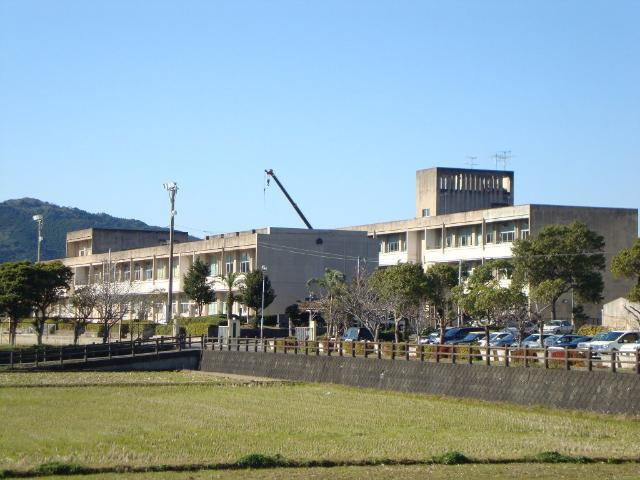 マインヒルズ伍番館の周辺|唐津市立鬼塚中学校まで2,023ｍ