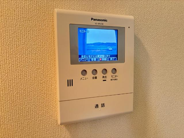 リヴィエールピアの内装|カメラ付インターホン