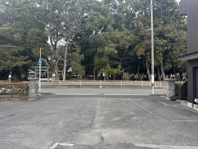 来迎寺貸工場の駐車場