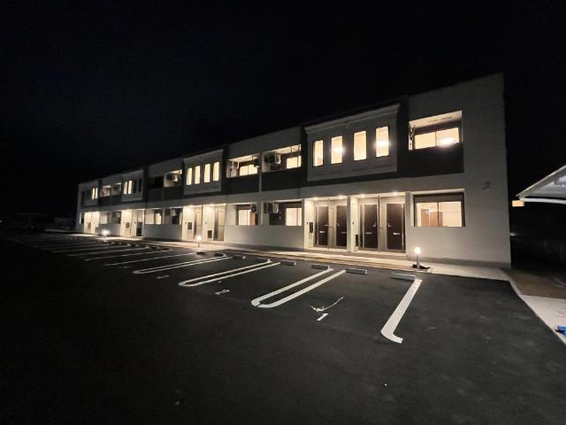 ｃａｓａ　ｅｓｔｅ唐津Ａの外観|外観写真（夜）