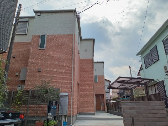 川崎市多摩区菅馬場２丁目のアパートの外観