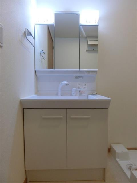 川崎市多摩区菅馬場２丁目のアパートの洗面所