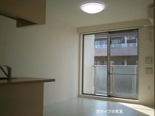 コンフォリア早稲田の寝室