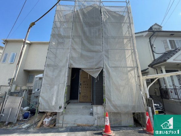 川西市西多田　新築一戸建ての外観|現在の進捗状況です！順調に作業進行中、完成が待ち遠しいです！詳細の間取り等、お気軽にお問い合わせください！