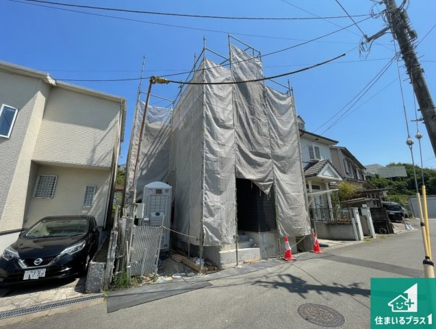 川西市西多田　新築一戸建ての外観|現在建築中！落ち着いた街並みで新生活を始めることが出来そう！周辺の物件も併せてご紹介させて頂きます！
