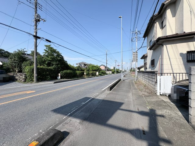 【前面道路含む現地写真】 | 寄居町鉢形　中古戸建